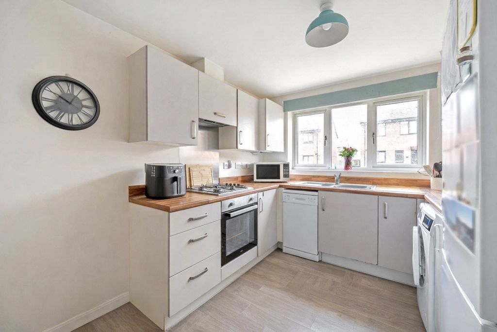 Property photo 3 of 10 Picture No. 29