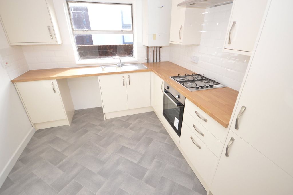 Property photo 3 of 7 Picture No. 05
