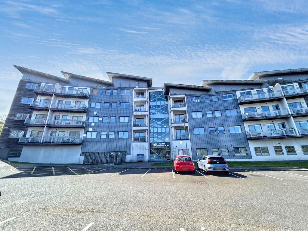 Property photo 1 of 9