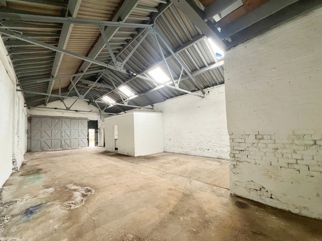 Property photo 2 of 14 Main Industrial Space