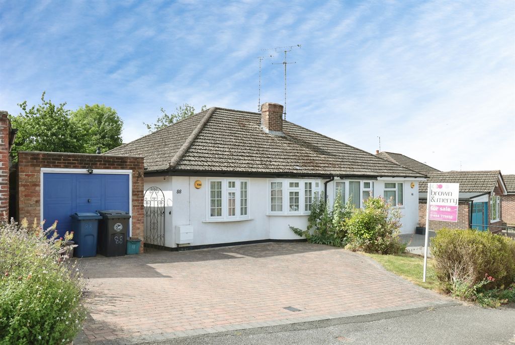 Property photo 2 of 20