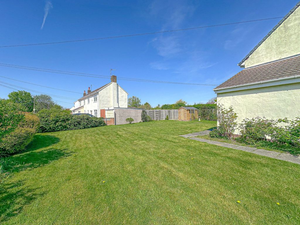 Property photo 2 of 26