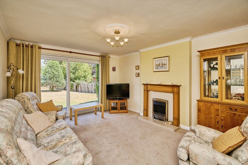 Property photo 2 of 16 Photo