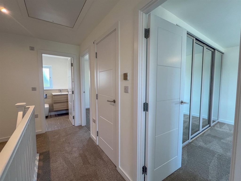 Additional image 6 of 3 bed semi-detached house to rentHouse 22, Oatlands Road, Andreas IM1