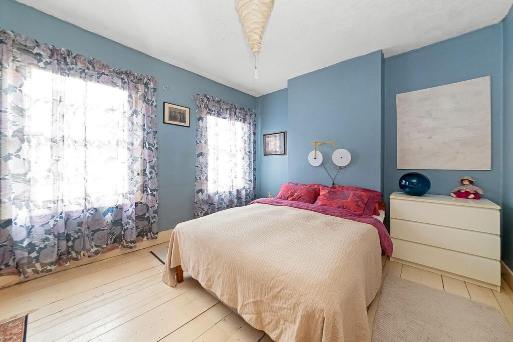 Property photo 3 of 9