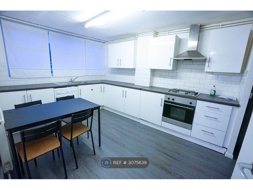 Property photo 2 of 3