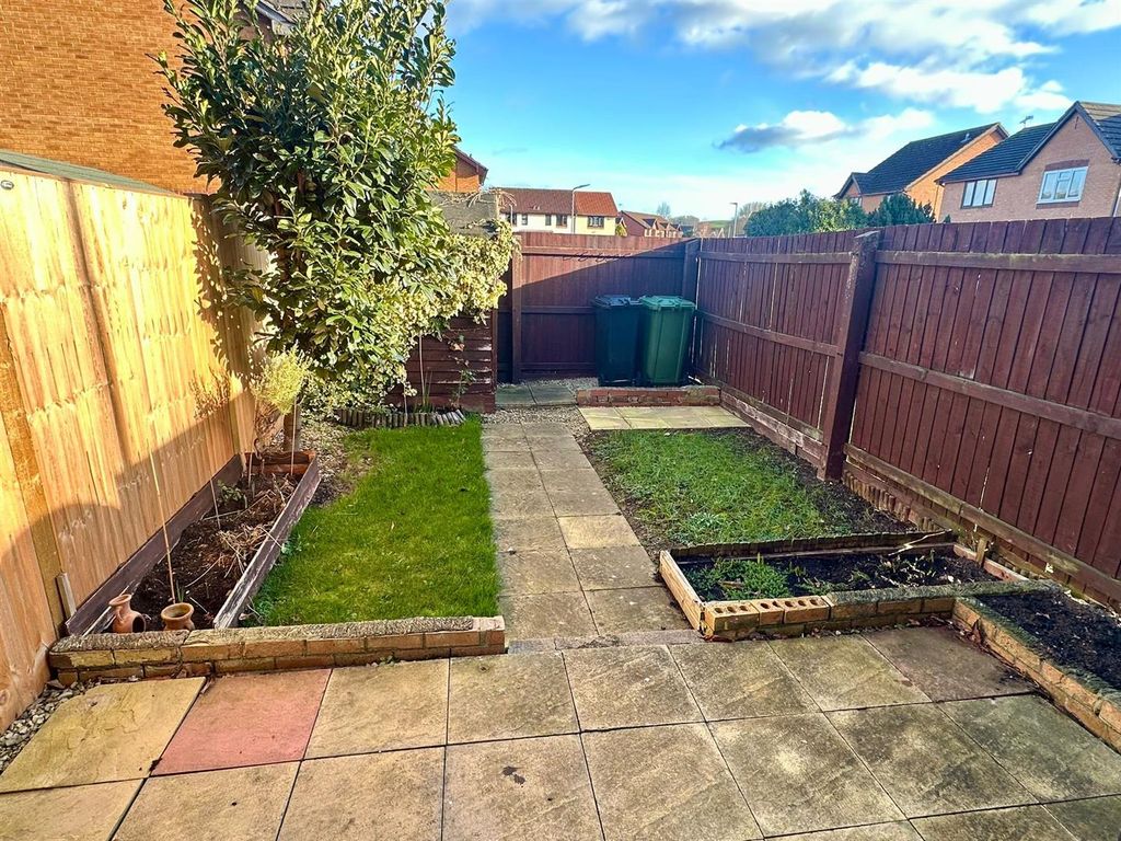 Property photo 2 of 10