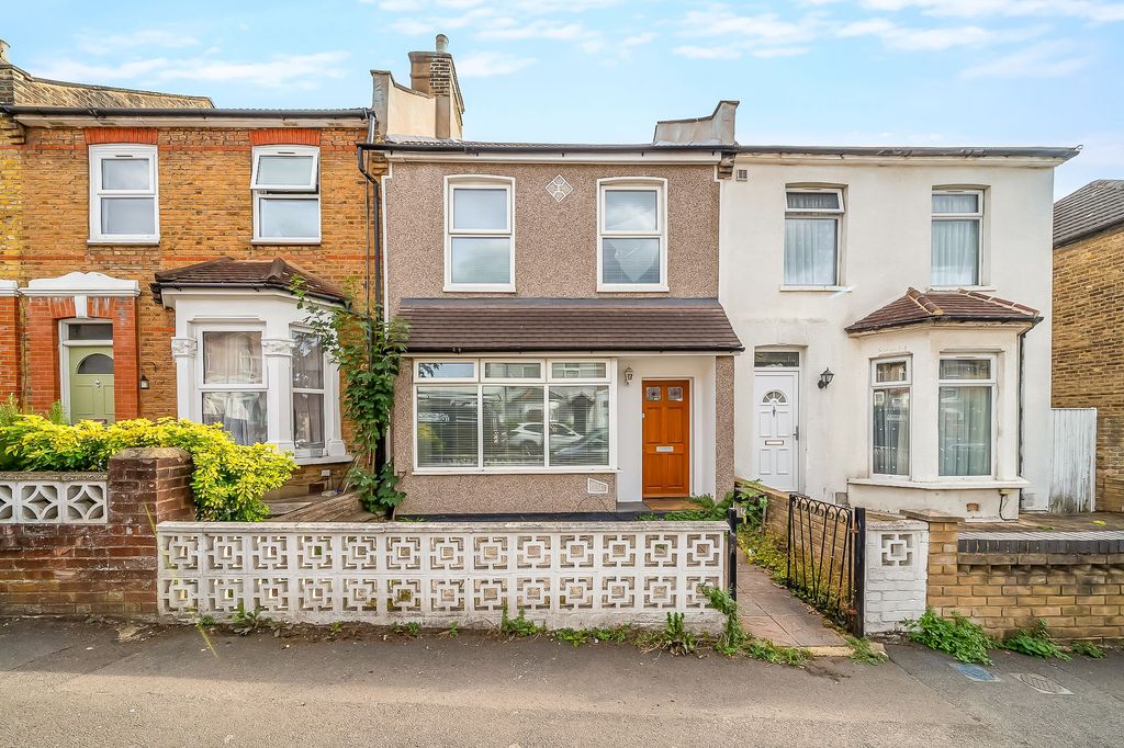 Property photo 1 of 16