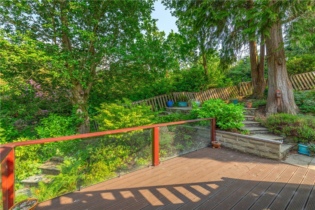 Property photo 2 of 32 Direct Moor Access