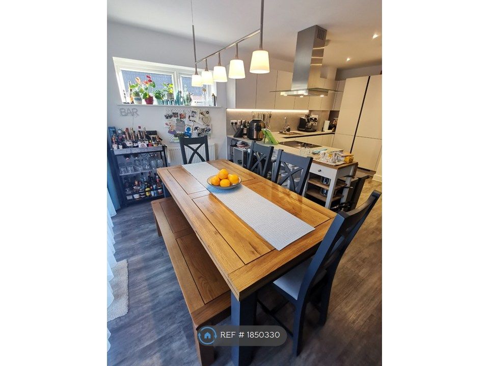 Property photo 3 of 13 Dining