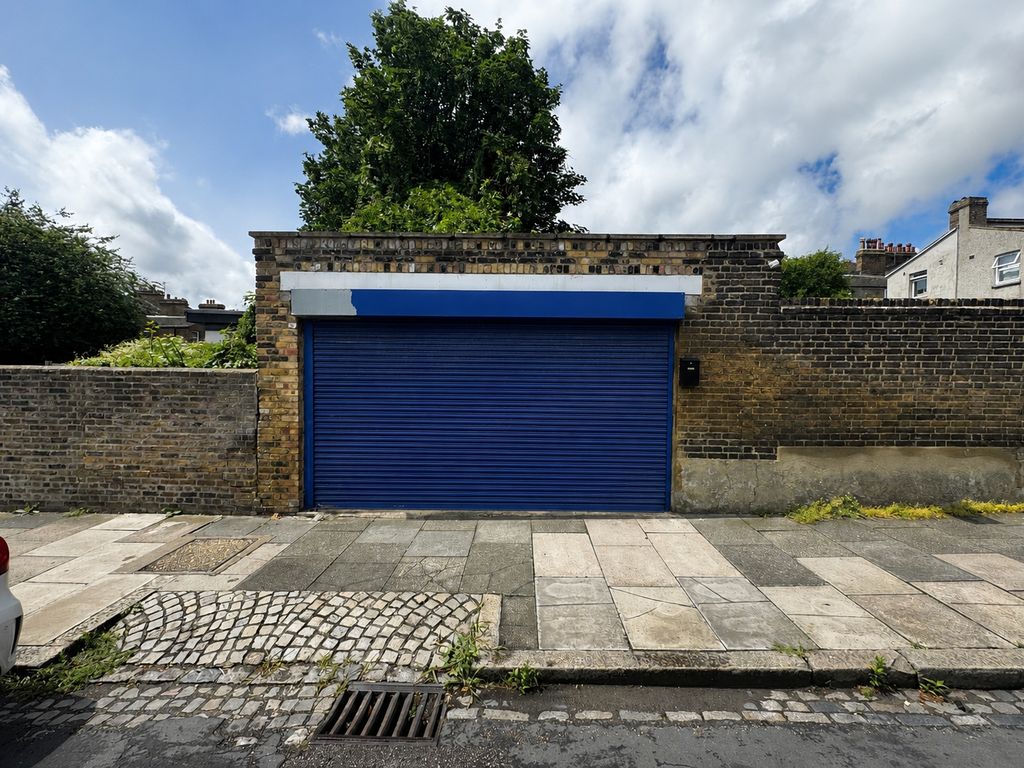 Property photo 1 of 7 Picture No. 08