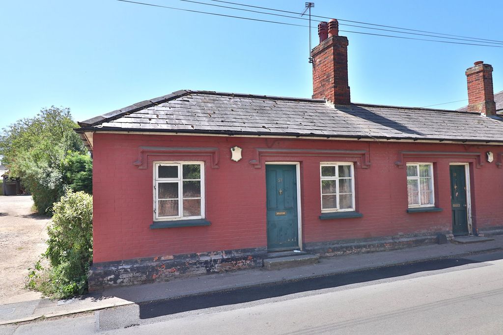 Property photo 1 of 8