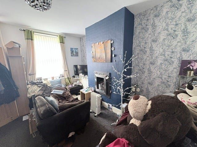 Property photo 2 of 5