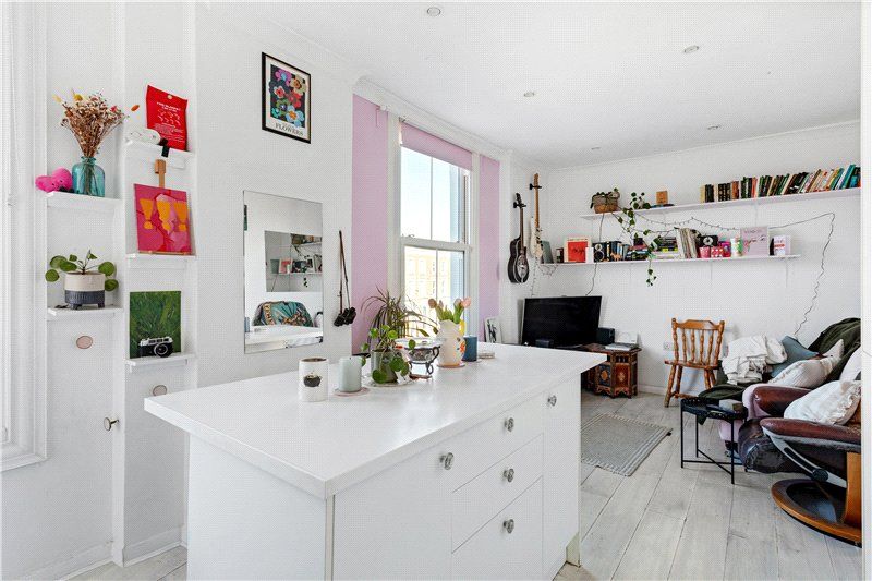 Property photo 2 of 12 Picture No. 10