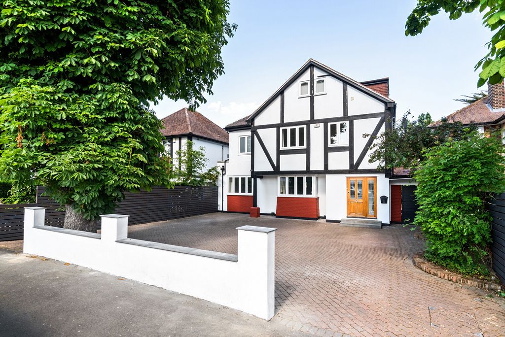 Property photo 1 of 26 1293791-12-682B4F...