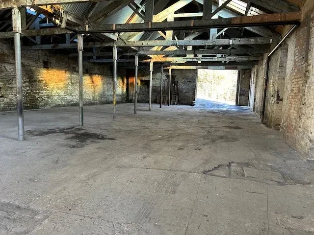 Property photo 2 of 6