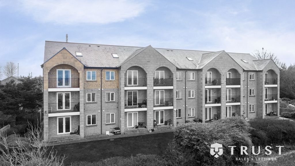 Property photo 1 of 34