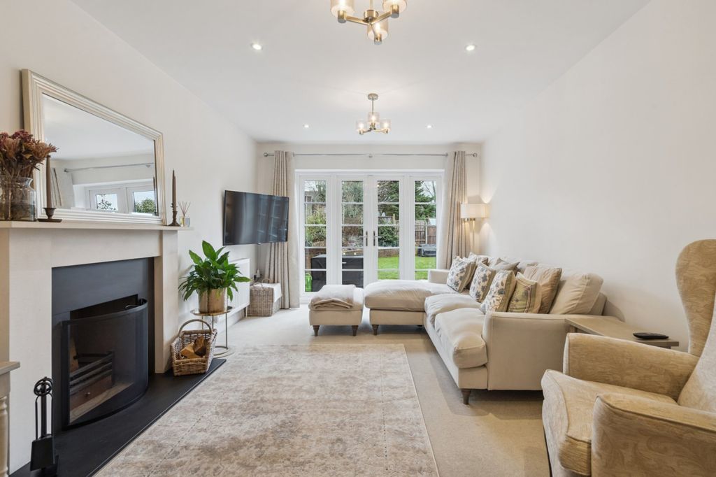 Property photo 2 of 15 Living Room