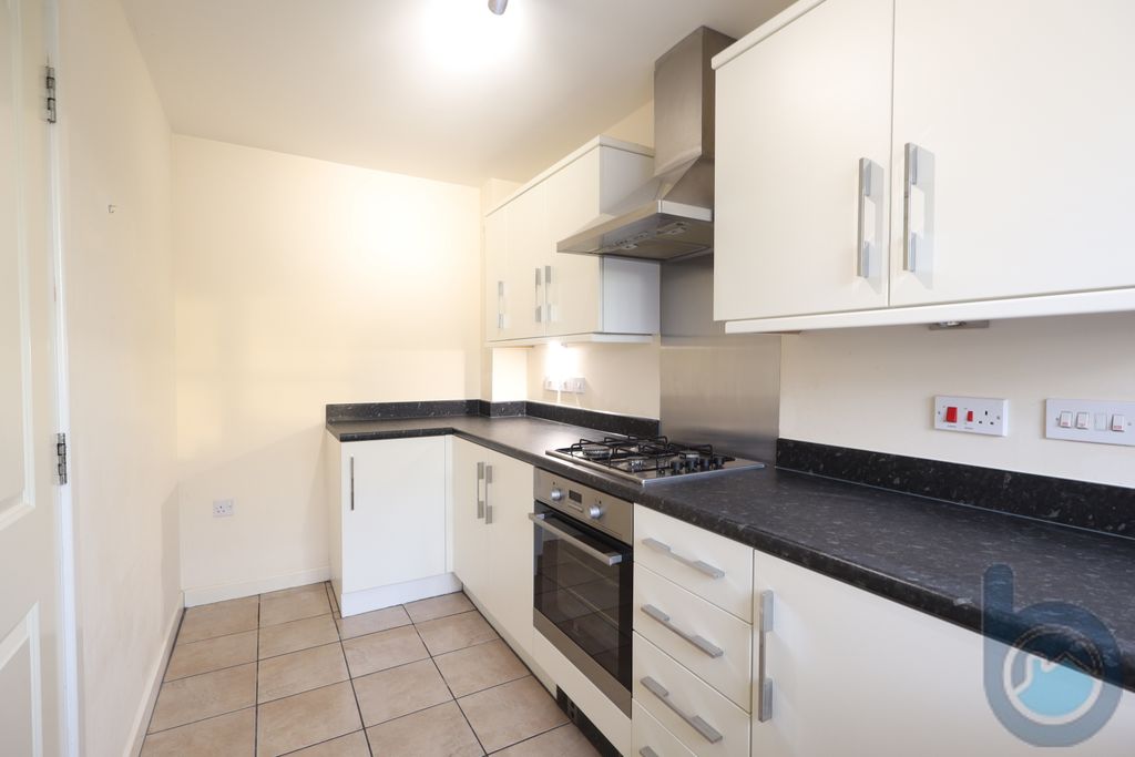 Property photo 3 of 23