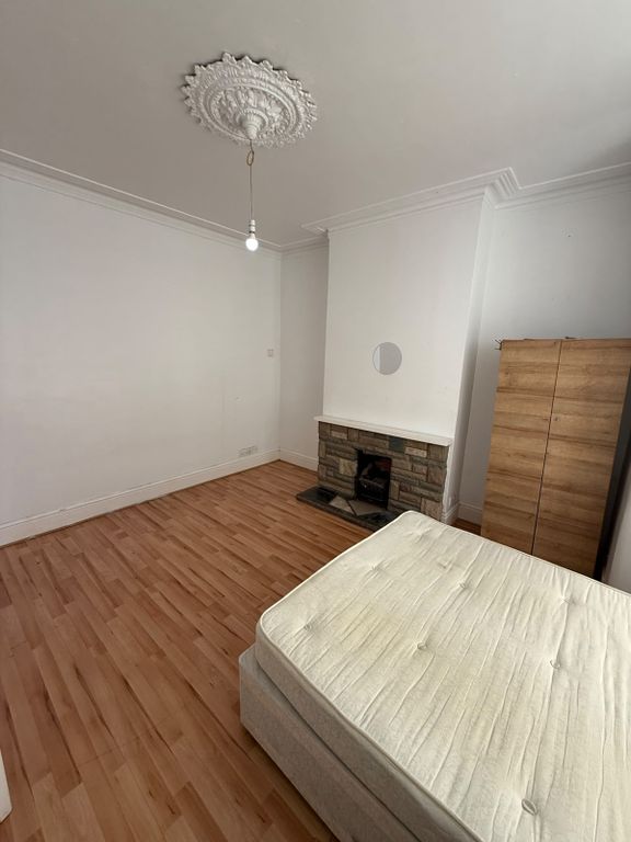 Property photo 2 of 4 Gallery