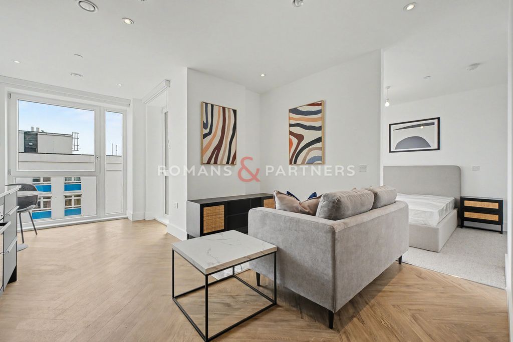 Property photo 1 of 14