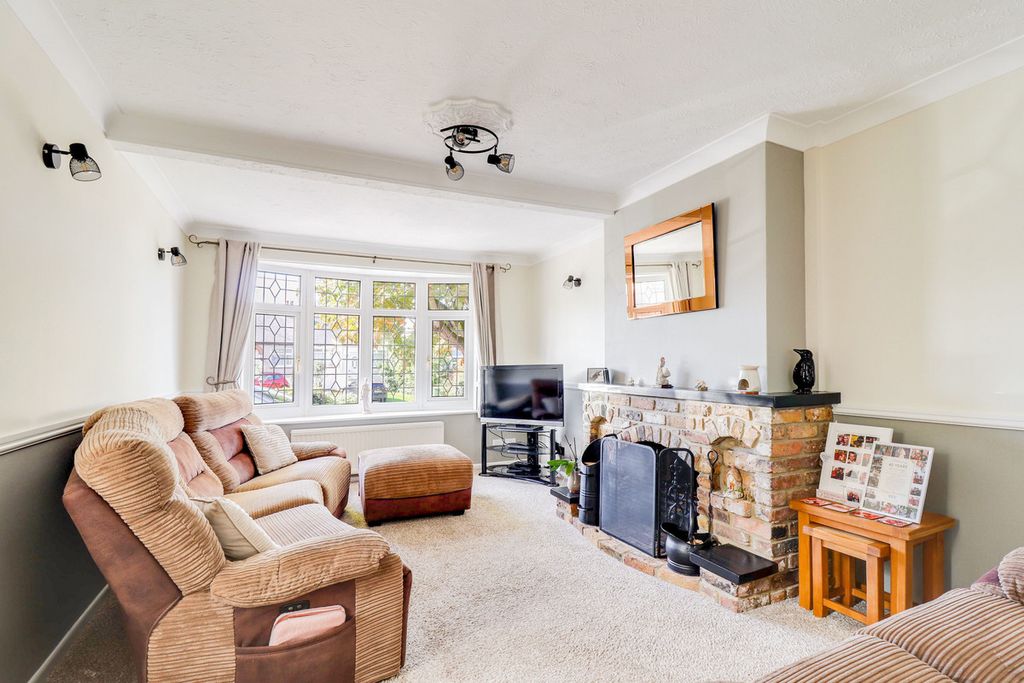 Property photo 3 of 25