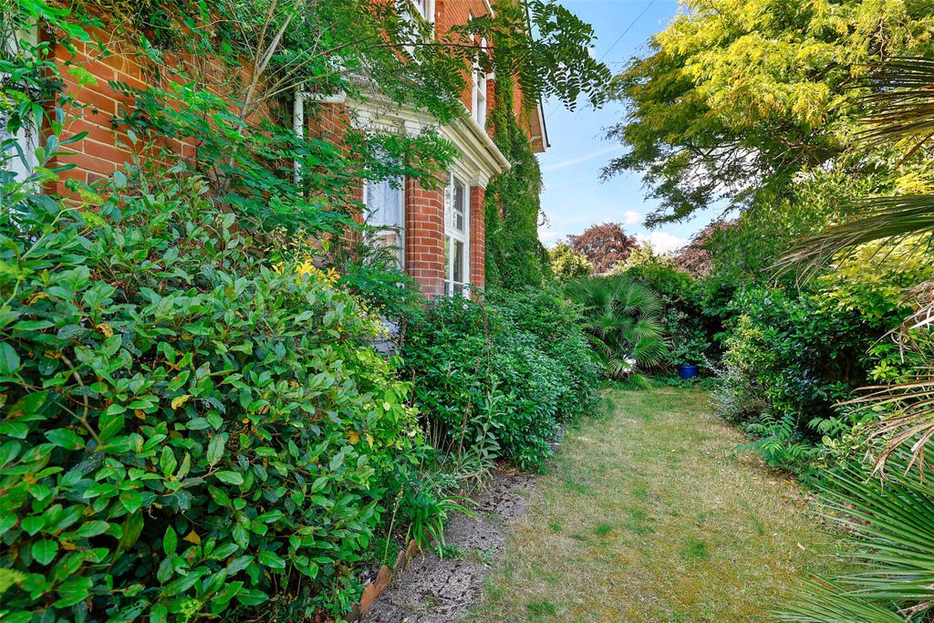 Property photo 3 of 14 Picture No. 06
