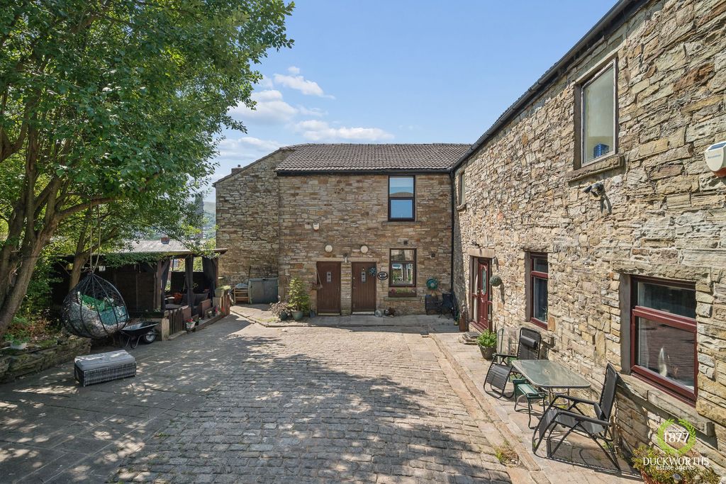 Property photo 1 of 64