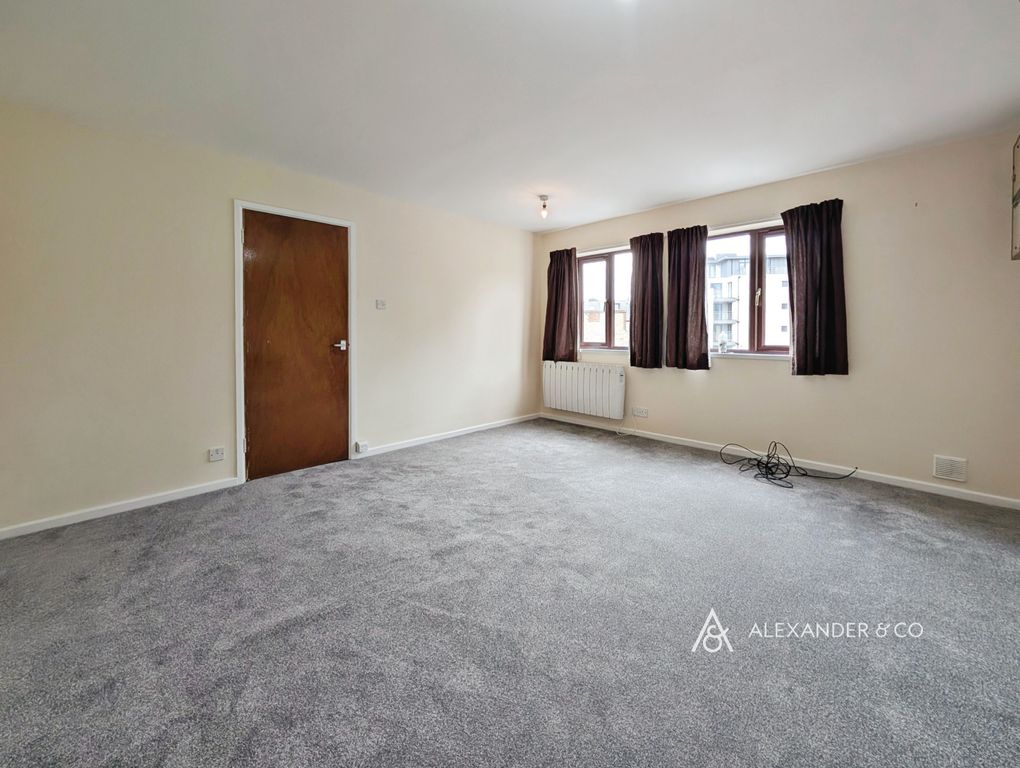 Property photo 3 of 10 3