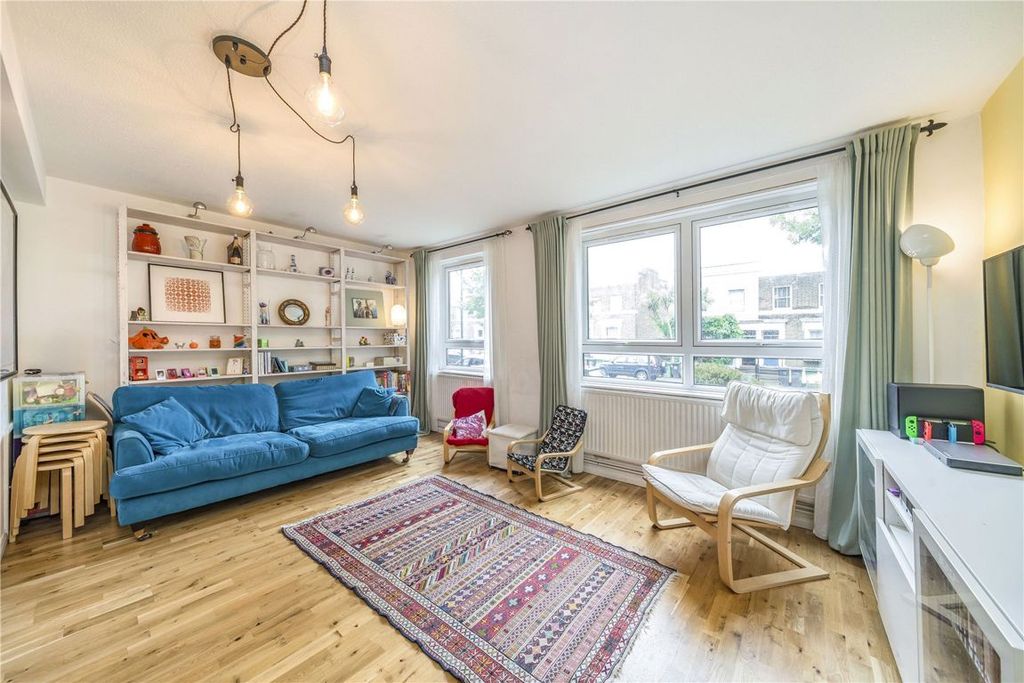 Property photo 2 of 10