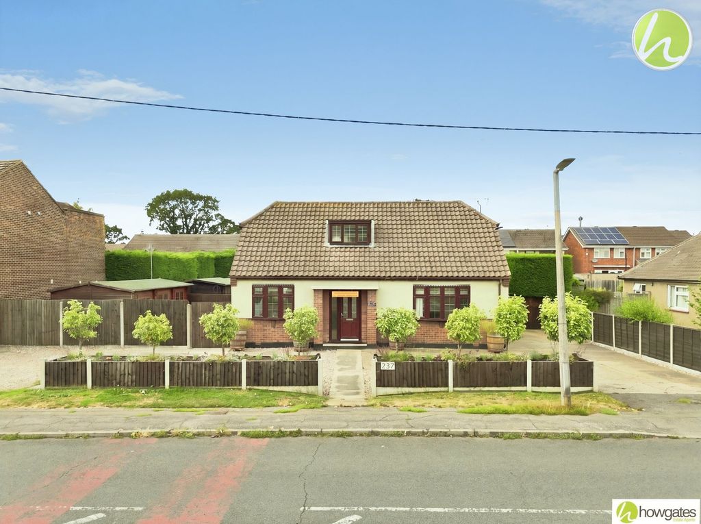 Property photo 1 of 46