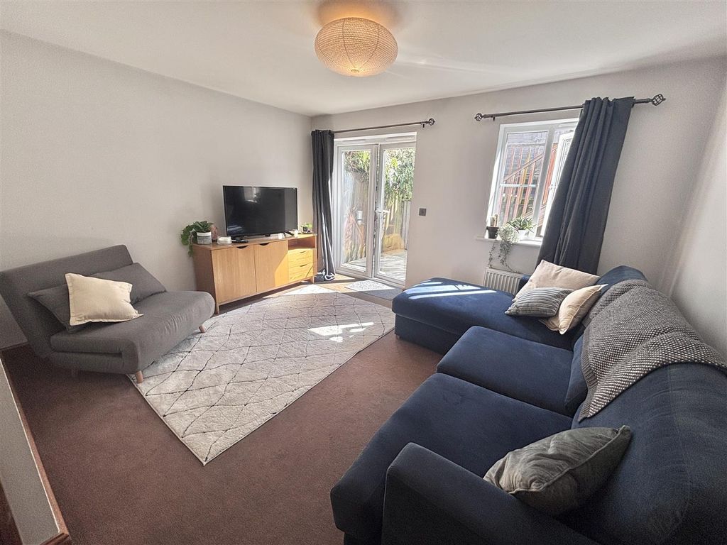 Additional image 4 of 3 bed town house for saleAusten Close, Par PL24