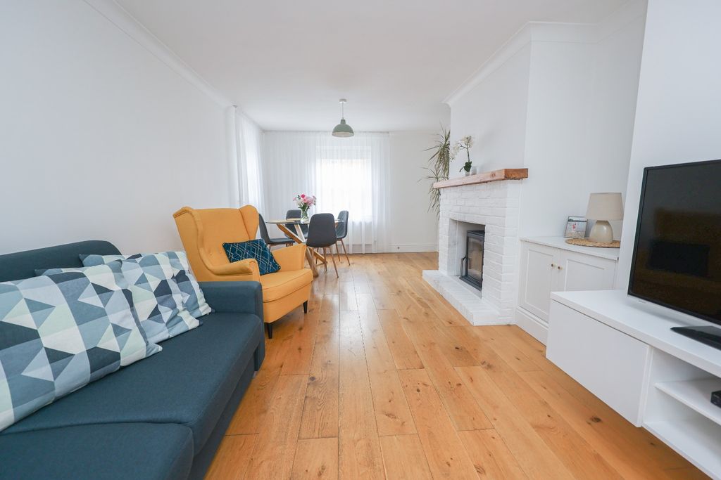 Property photo 2 of 34 4343372