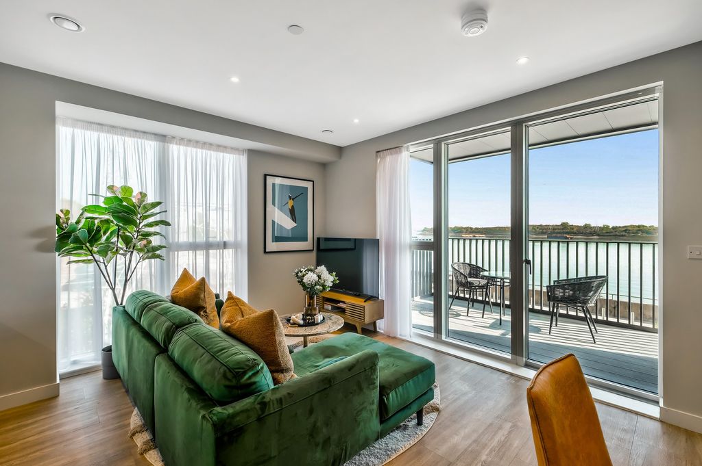 Property photo 1 of 22 2B Showhome