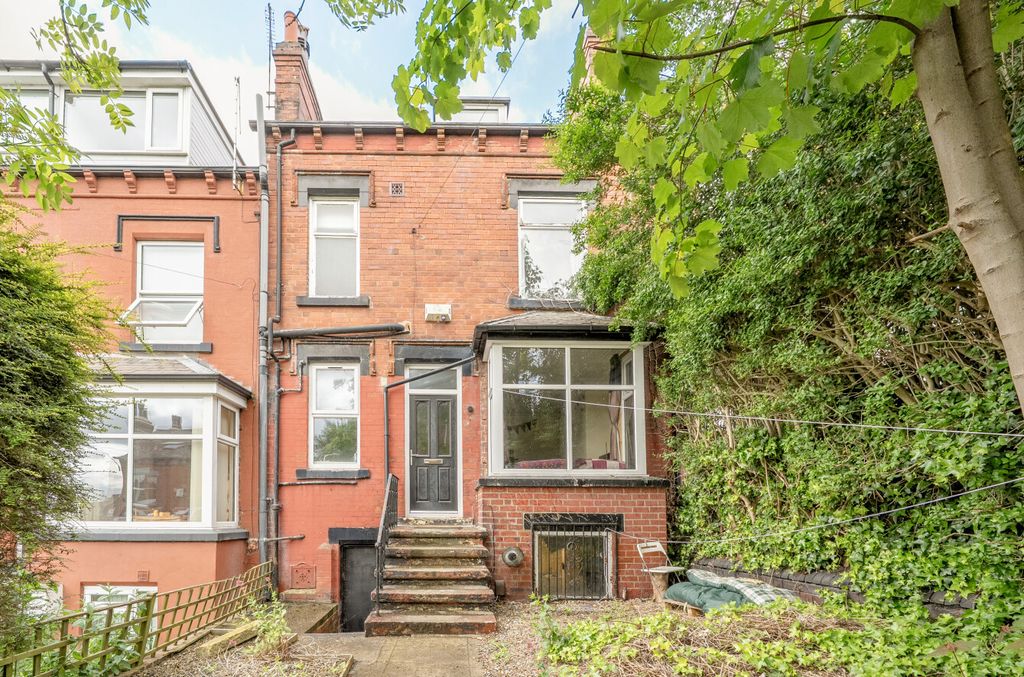 Property photo 1 of 15 1456383-14-6A019d...