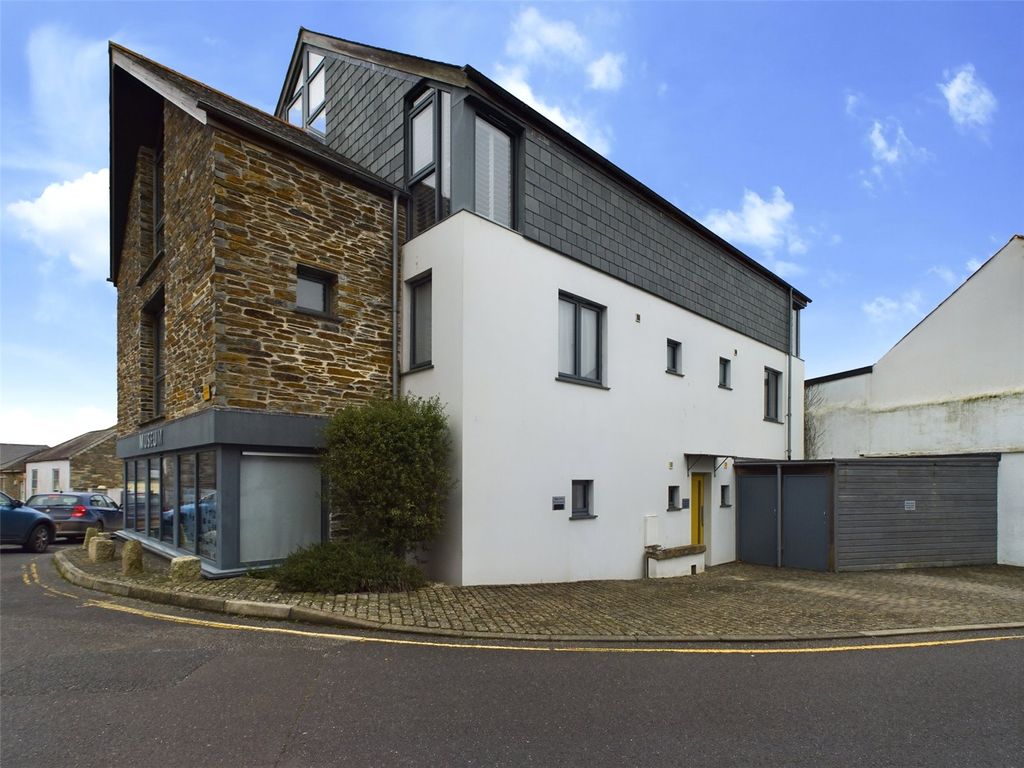 Property photo 1 of 15 Picture No. 01