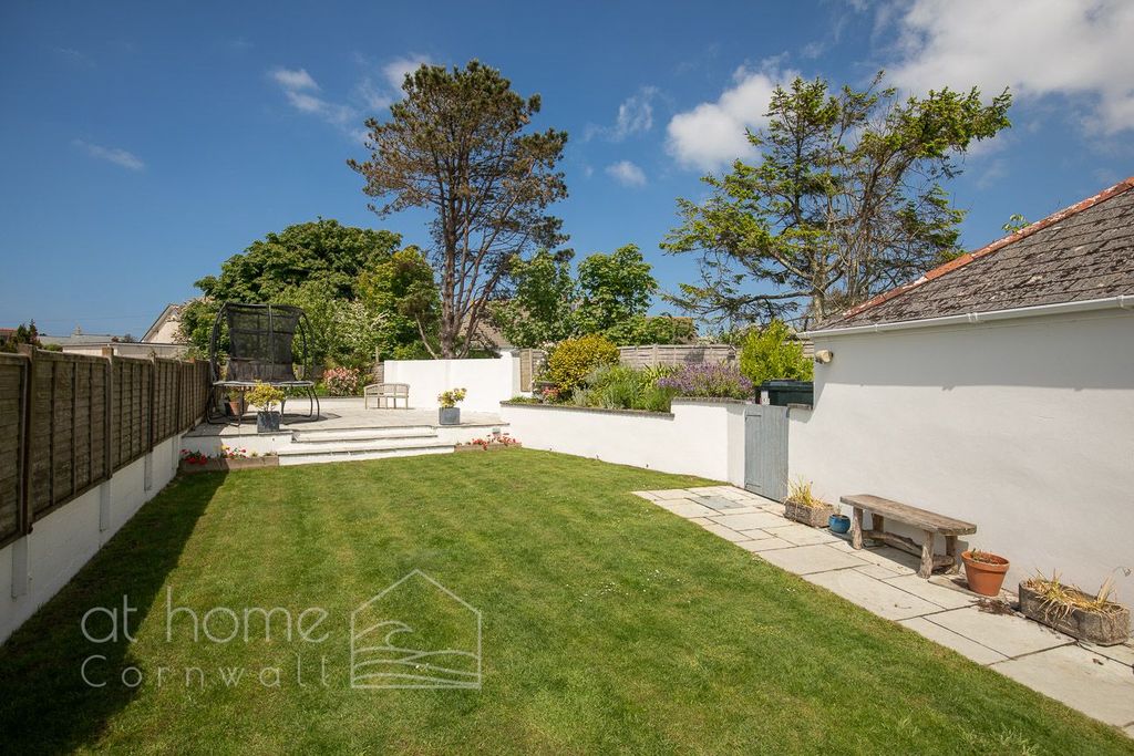 Property photo 1 of 35