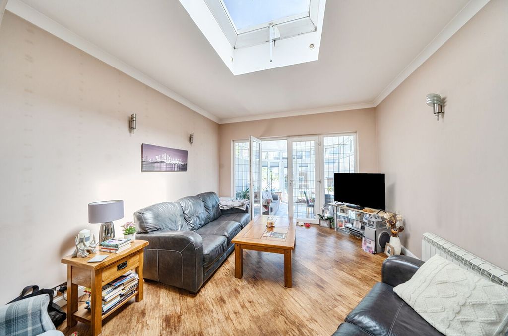 Property photo 3 of 25 1439459-14-69E8c6...