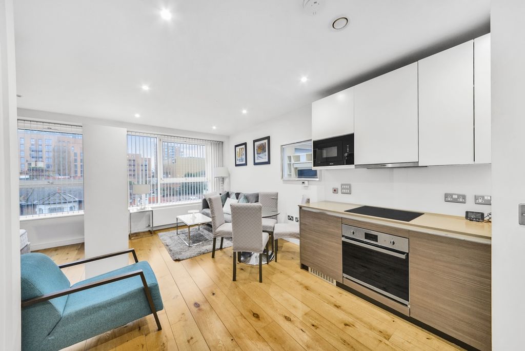 Property photo 1 of 10 Tryon Apartments