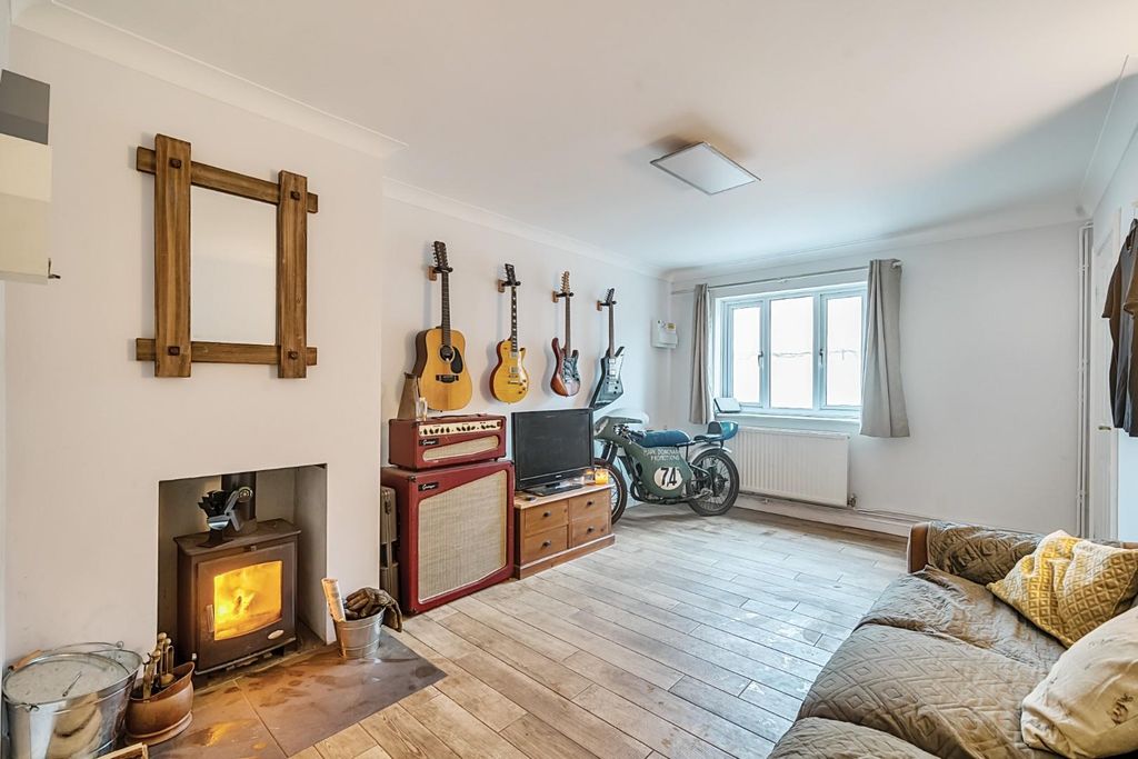 Property photo 2 of 19 1244907 (3).Jpg