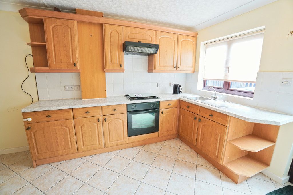 Property photo 1 of 16 Photo 17