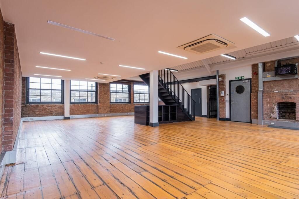 Property photo 2 of 6 Photo 3