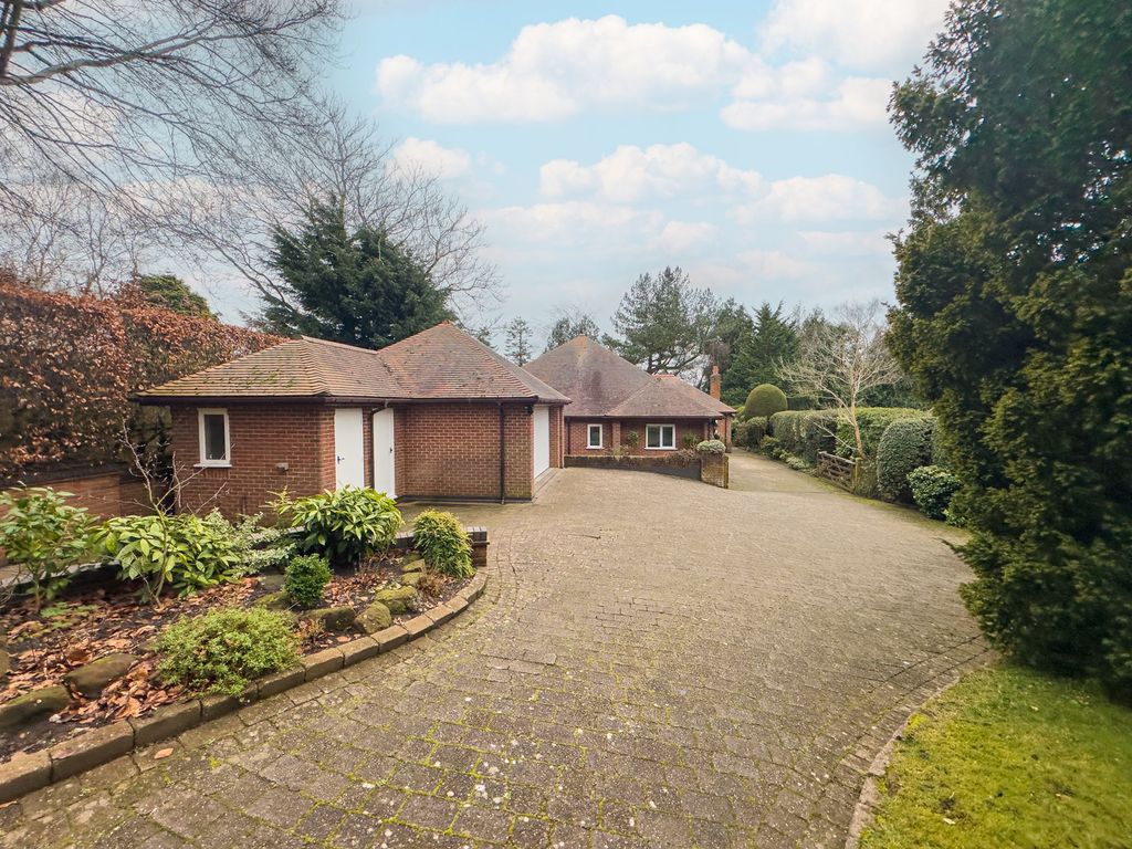 Property photo 1 of 39