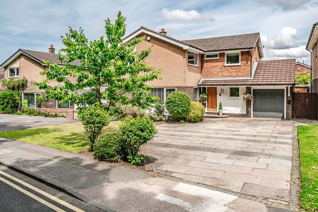 Property photo 1 of 64 Front