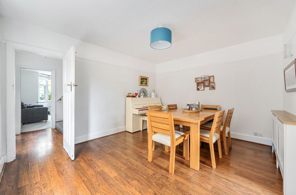 Property photo 3 of 19 Dining Room
