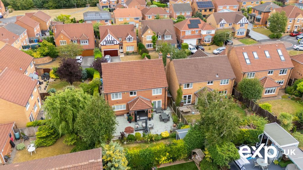 Property photo 3 of 64