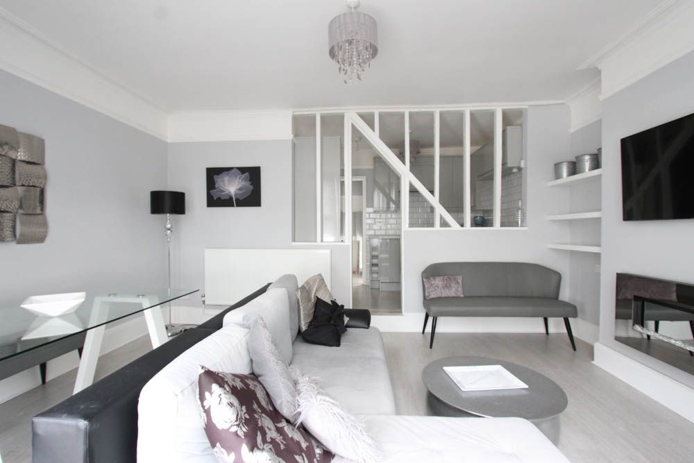 Property photo 3 of 18