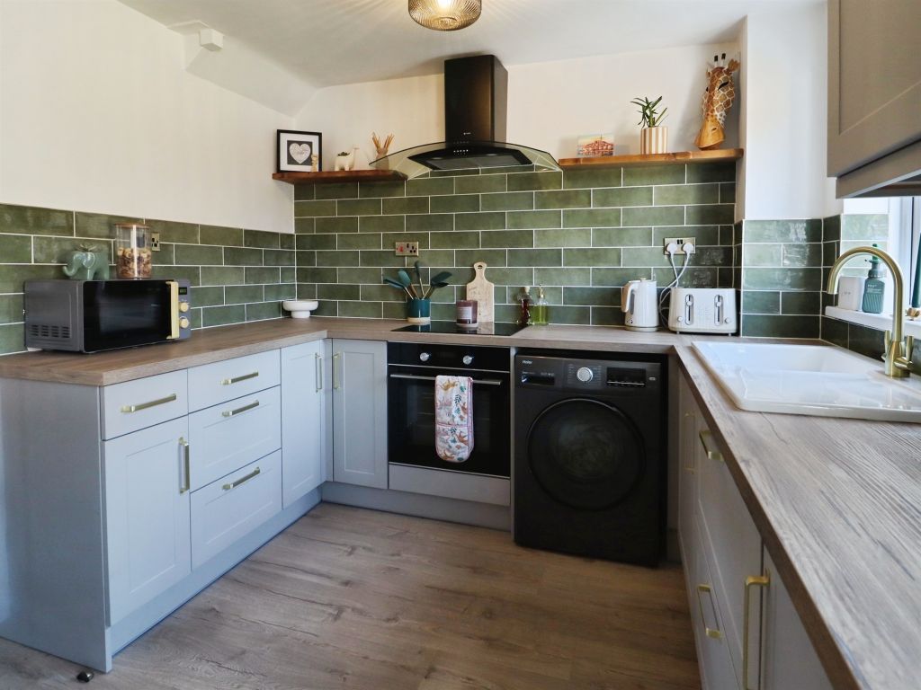 Property photo 3 of 16