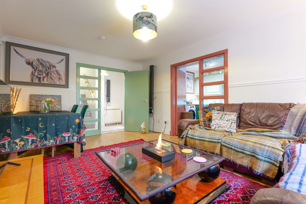 Property photo 3 of 21 O-1