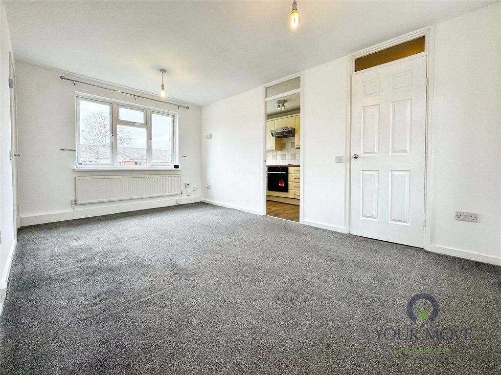 Property photo 3 of 6 Living Room